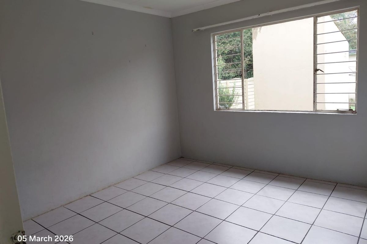 1-BEDROM COTTAGE AVAILABLE IMMEDIATELY - Photo 4