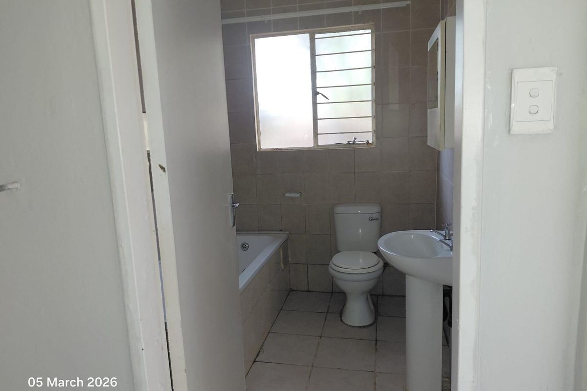 1-BEDROM COTTAGE AVAILABLE IMMEDIATELY - Photo 2