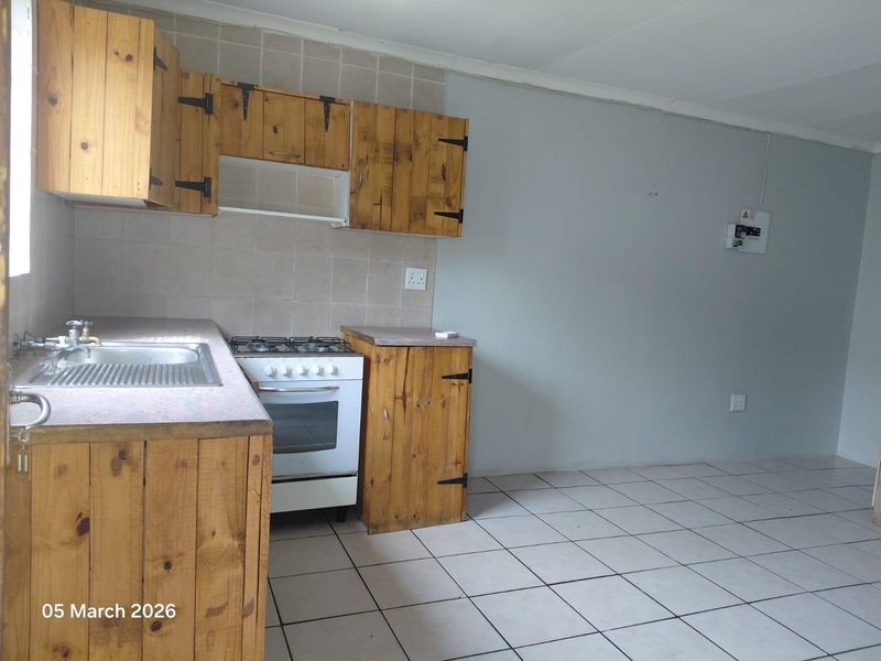 1-BEDROM COTTAGE AVAILABLE IMMEDIATELY - Photo 5