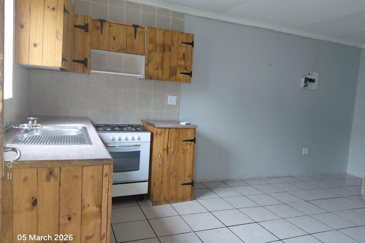 1-BEDROM COTTAGE AVAILABLE IMMEDIATELY - Photo 5