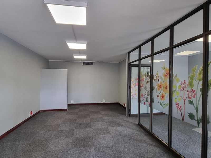 Office To Rent in Randpark Ridge, Randburg - Photo 1