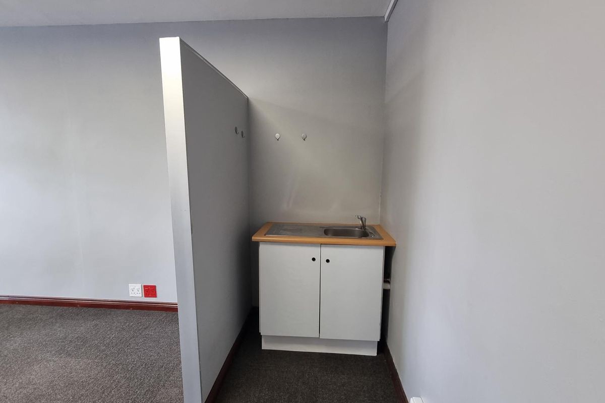 Office To Rent in Randpark Ridge, Randburg - Photo 5