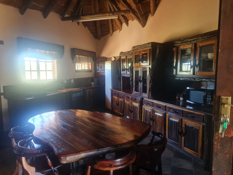 A Rare African Legacy Estate | 2,510 Hectare Luxury Game Farm Near Kimberley - Photo 6