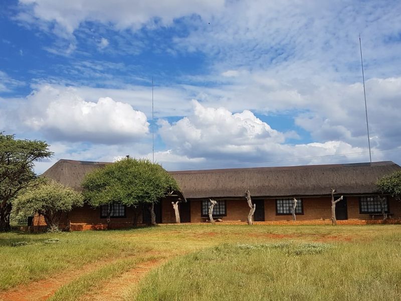 A Rare African Legacy Estate | 2,510 Hectare Luxury Game Farm Near Kimberley - Photo 5