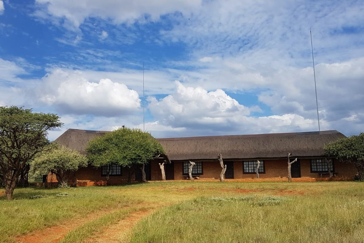 A Rare African Legacy Estate | 2,510 Hectare Luxury Game Farm Near Kimberley - Photo 5