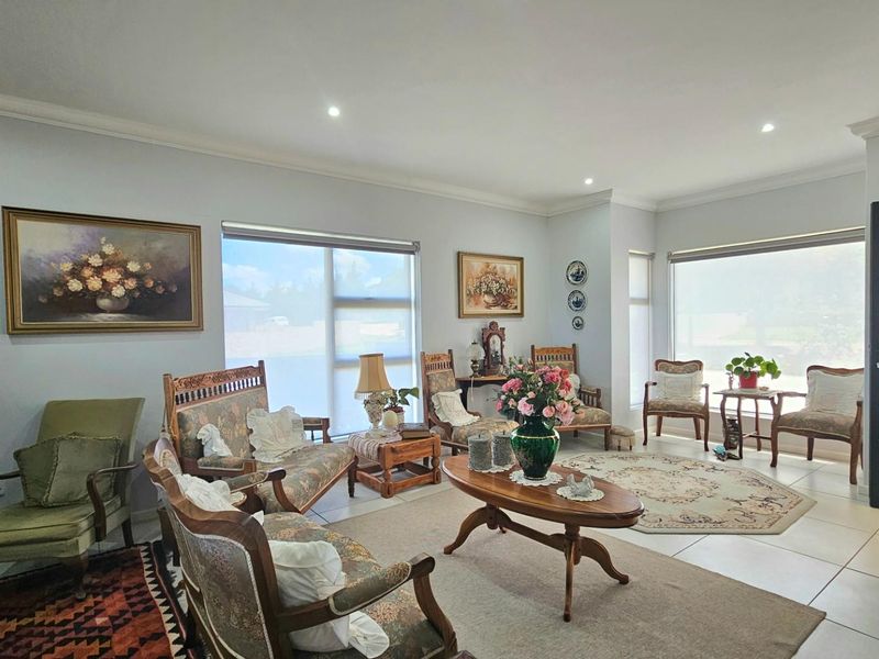 House For Sale in Hartenbos - Photo 10