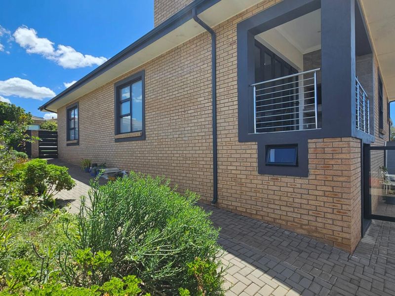 House For Sale in Hartenbos - Photo 8