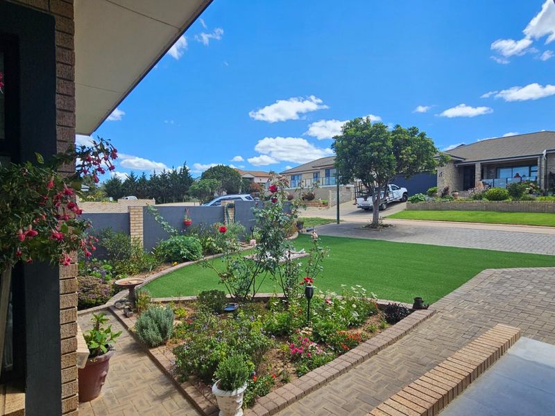 House For Sale in Hartenbos - Photo 4