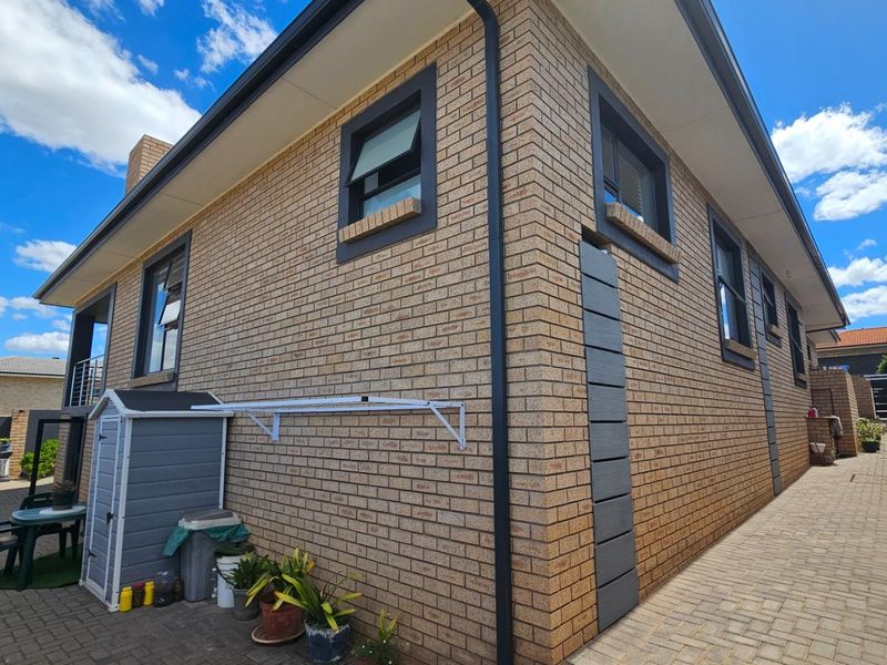 House For Sale in Hartenbos - Photo 6