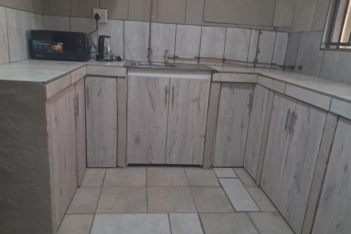 Apartment To Rent in Sunnyside, Pretoria - Photo 5