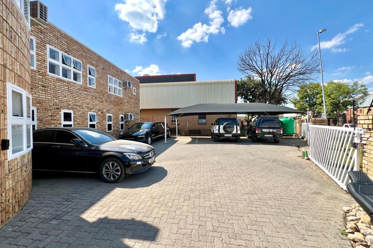 Factory For Sale in Kya Sands, Randburg - Photo 3