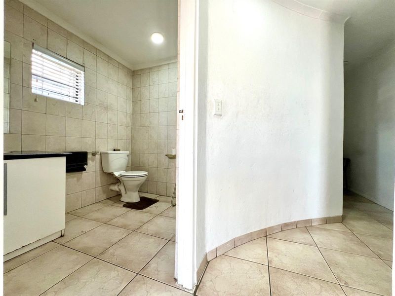 Factory For Sale in Kya Sands, Randburg - Photo 7