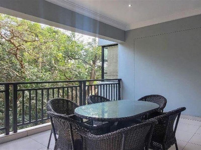 Spacious 3-Bedroom Apartment in Prestigious Zimbali Estat - Photo 6