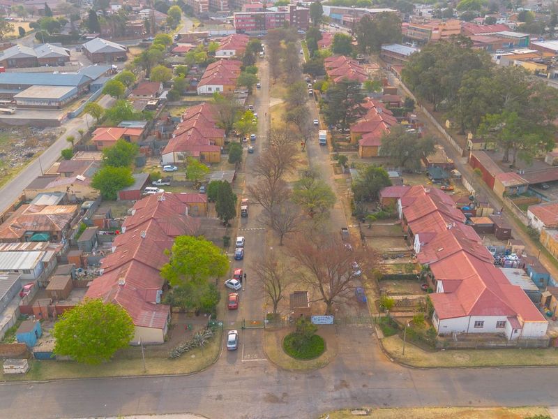 62-Unit Rental Complex with Immediate Income in Growing Ekurhuleni - Photo 2