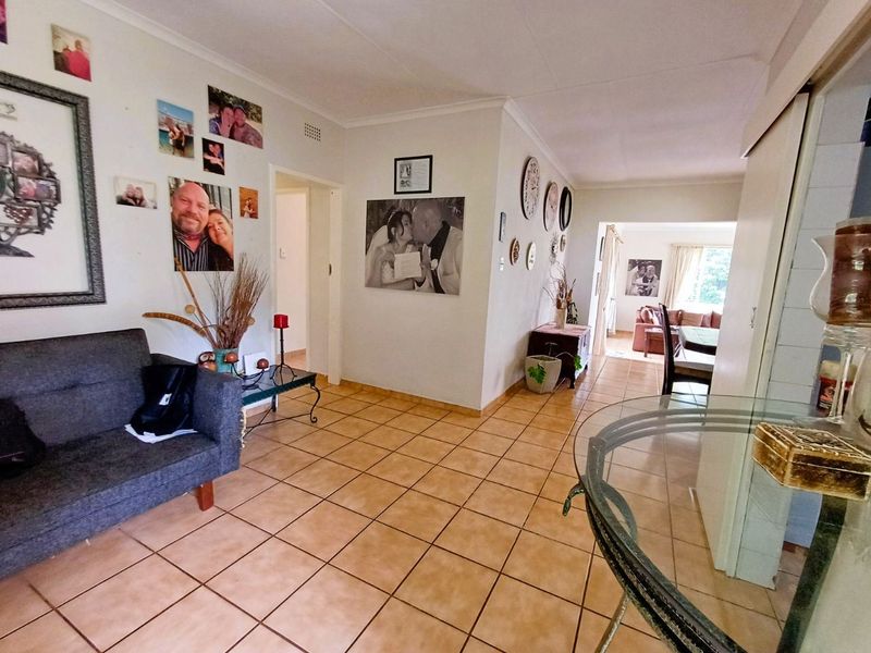 House For Sale in Terenure, Kempton Park - Photo 4