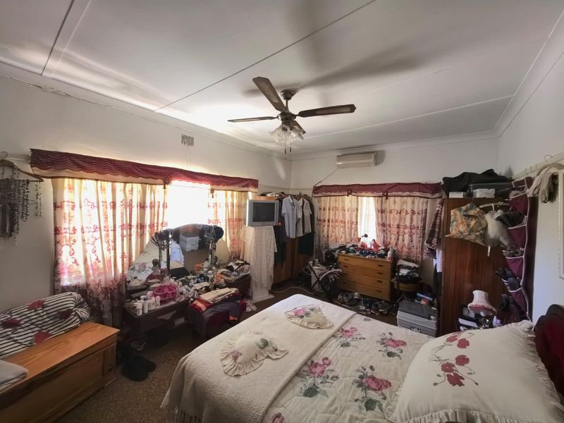 Unlock the Potential: A Spacious Family Canvas in the Heart of Hadison Park, Kimberley - Photo 8