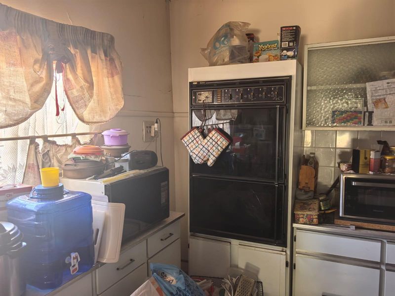 Unlock the Potential: A Spacious Family Canvas in the Heart of Hadison Park, Kimberley - Photo 3