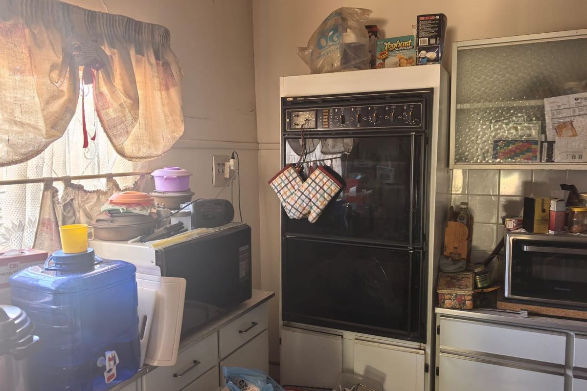 Unlock the Potential: A Spacious Family Canvas in the Heart of Hadison Park, Kimberley - Photo 3