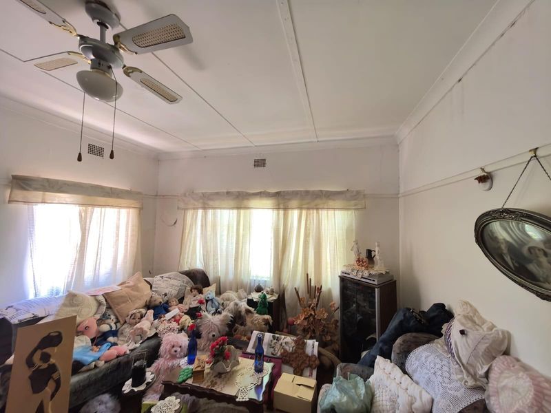 Unlock the Potential: A Spacious Family Canvas in the Heart of Hadison Park, Kimberley - Photo 5