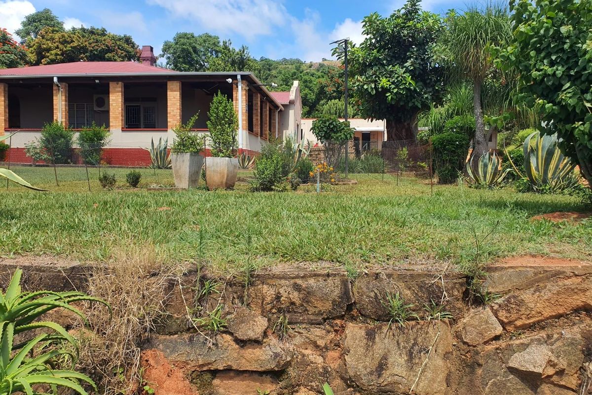 Farm with rental income - Photo 3