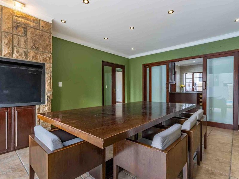 Ville D’Fleur Estate - Elegant Family Living with a Touch of Luxury - Photo 8