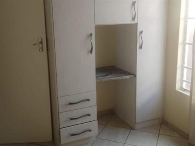 House For Sale in Nellmapius Pretoria Gauteng - Photo 9