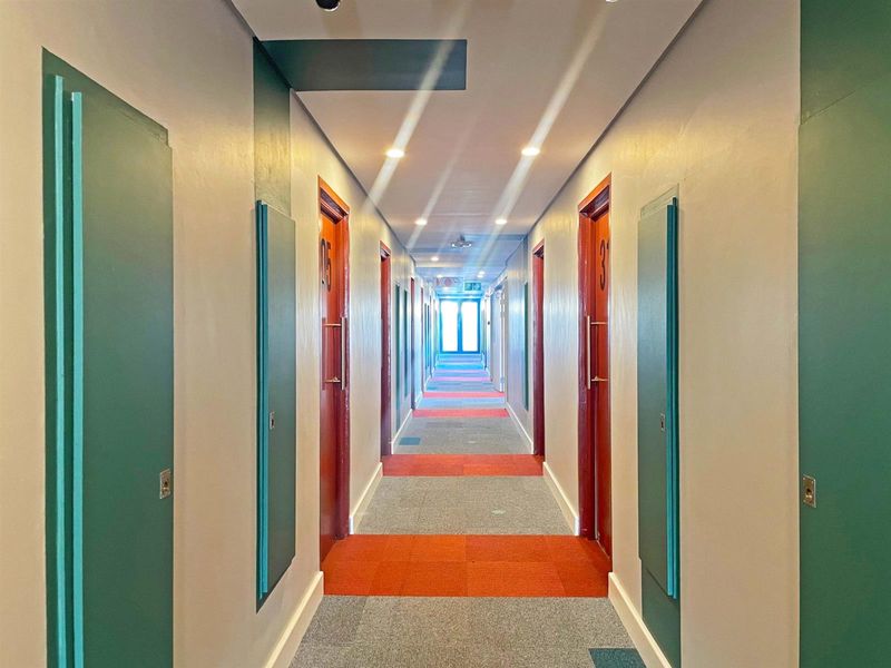 High-Yield Studio Investment with Iconic Cape Town Views in Woodstock - Photo 7