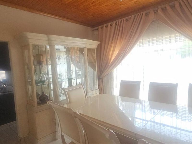 Spacious 4-Bedroom Family Home on a Large Erf - Priced to Sell - Photo 6