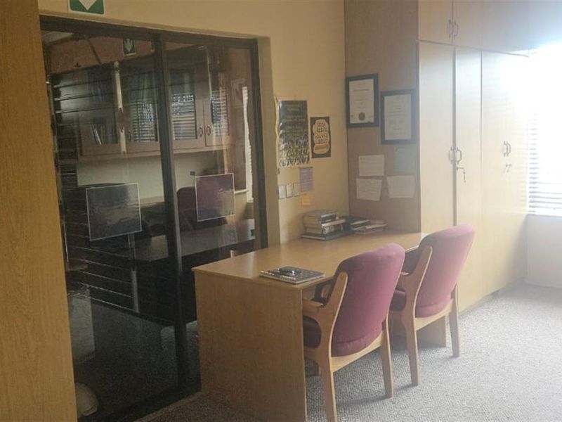 Spacious 4-Bedroom Family Home on a Large Erf - Priced to Sell - Photo 8