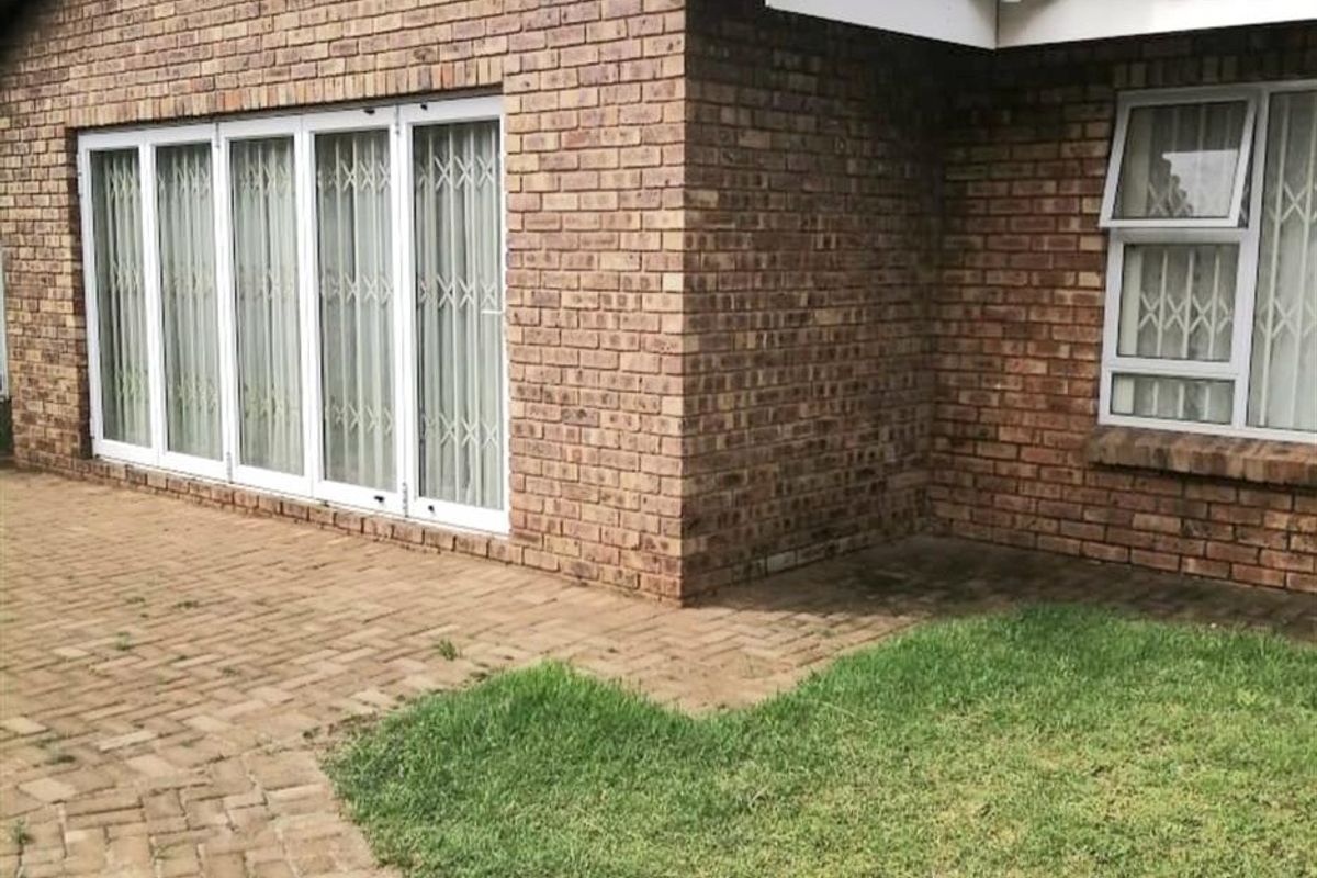 House For Sale in Reyno Ridge, Witbank - Photo 4