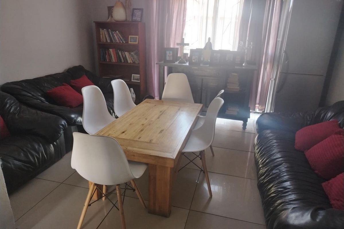 House For Sale in Waldrift, Vereeniging - Photo 4