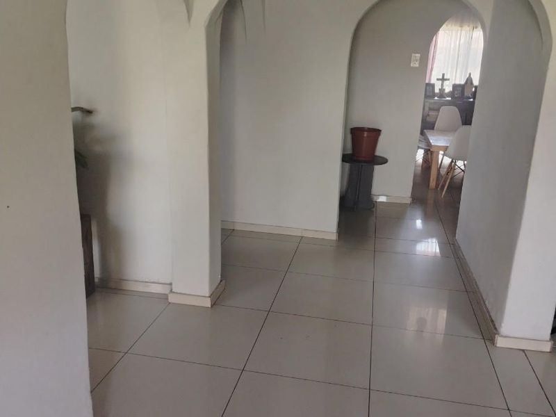 House For Sale in Waldrift, Vereeniging - Photo 3