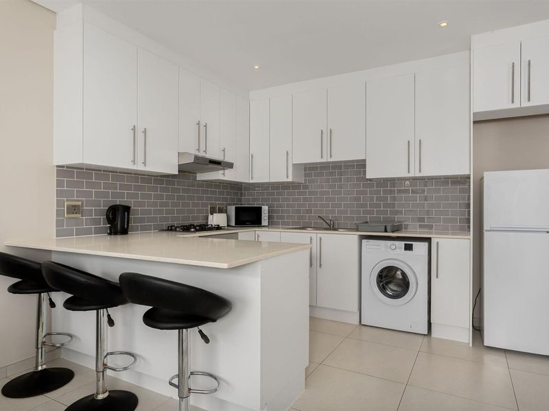 Castella Mare - Airbnb 1 bedroom in exclusive boutique block - Photo 5