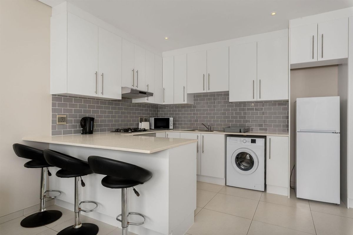 Castella Mare - Airbnb 1 bedroom in exclusive boutique block - Photo 5