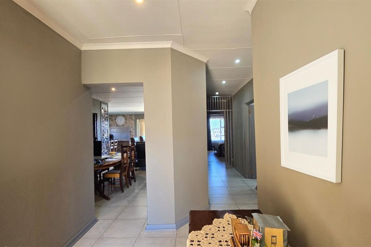 House For Sale in Dana Bay Mossel Bay Western Cape - Photo 5