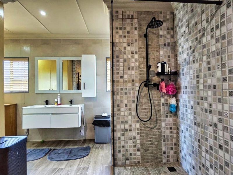 House For Sale in Dana Bay Mossel Bay Western Cape - Photo 10