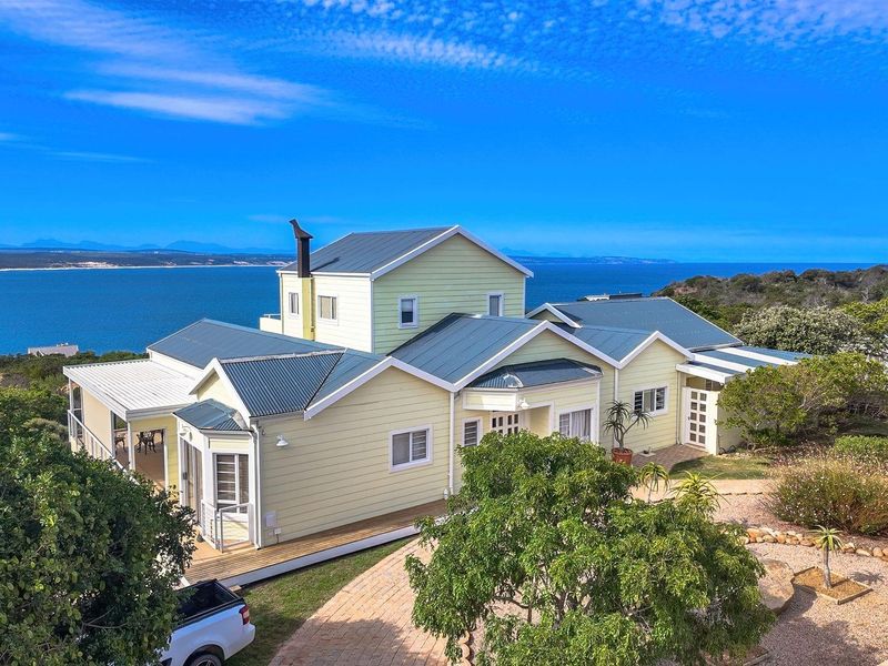 A Coastal Sanctuary of Elegance in Karmosyn, Vleesbaai - Photo 1
