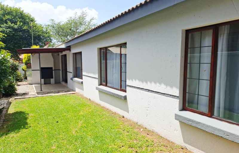 Move-In Ready Family Home in Aerorand - Secure, Well Maintained and Perfectly Located - DUAL MANDATE