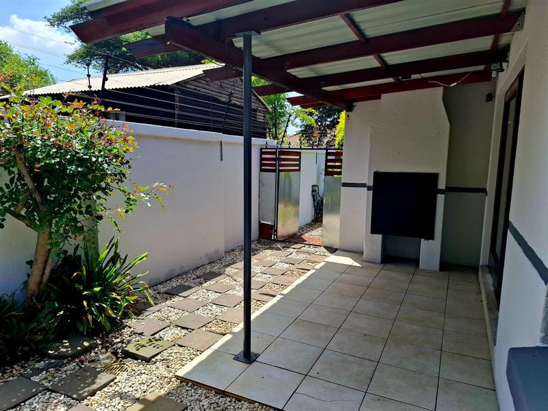 Move-In Ready Family Home in Aerorand - Secure, Well Maintained and Perfectly Located - DUAL MANDATE - Photo 3