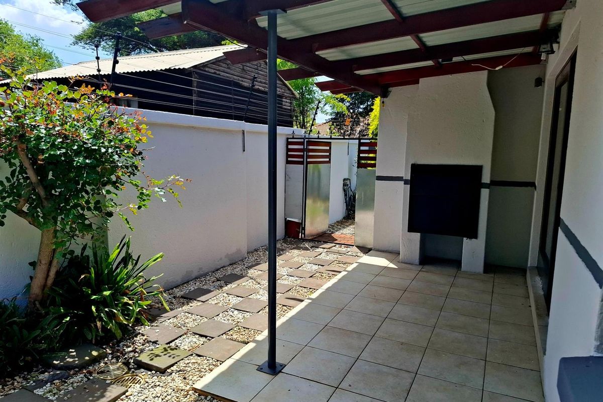 Move-In Ready Family Home in Aerorand - Secure, Well Maintained and Perfectly Located - DUAL MANDATE - Photo 3