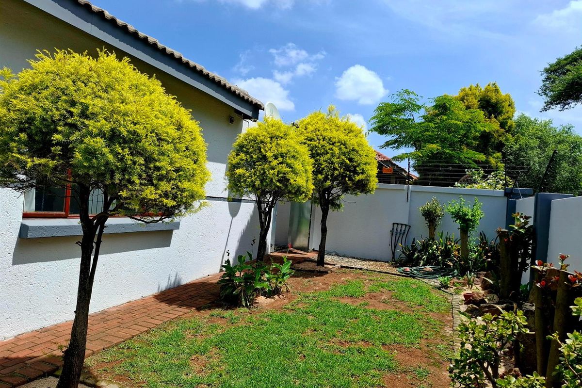 Move-In Ready Family Home in Aerorand - Secure, Well Maintained and Perfectly Located - DUAL MANDATE - Photo 4