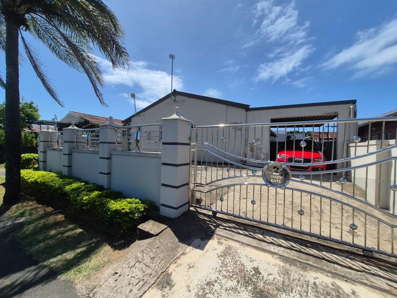 Stunning 3 bedroom family home For Sale - Photo 3