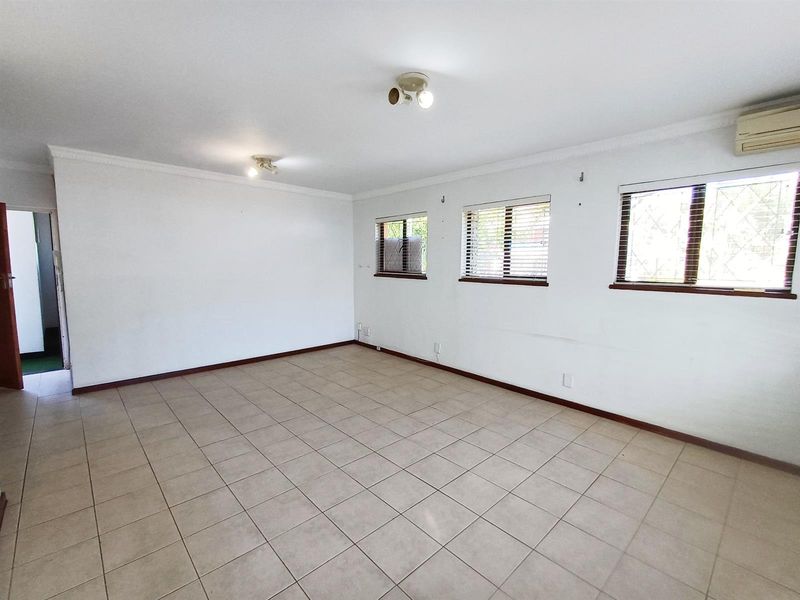 Exquisite Florida Road Apartment for  Rent - Photo 7