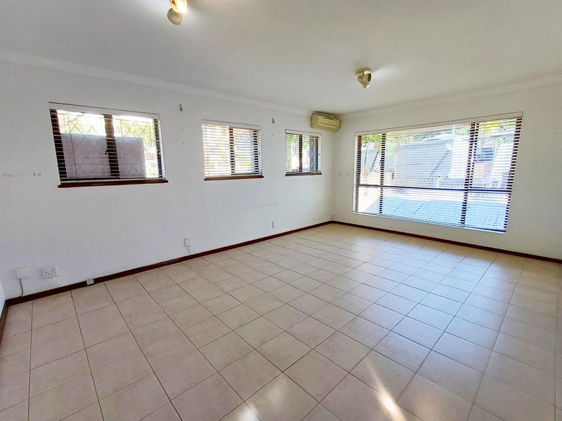 Exquisite Florida Road Apartment for  Rent - Photo 6