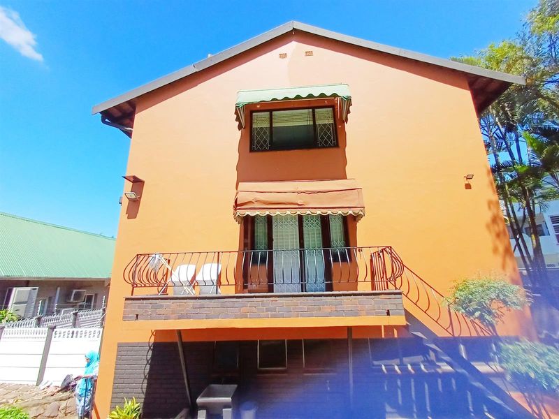 Exquisite Florida Road Apartment for  Rent - Photo 3