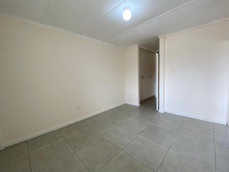 Apartment To Rent in New Germany, Pinetown, KwaZulu Natal R6500 - Photo 9