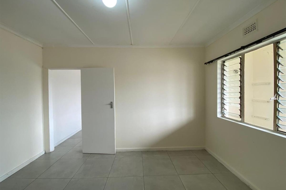 Apartment To Rent in New Germany, Pinetown, KwaZulu Natal R6500 - Photo 4