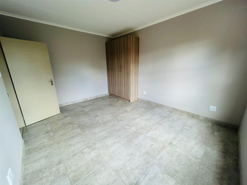 House For Sale in Die Heuwel, Witbank - Photo 4