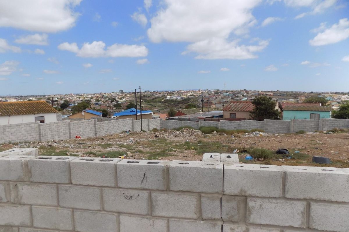 Prime Business Opportunity - 702m2 Walled Vacant Land in Bethelsdorp, Gqeberha - Photo 4