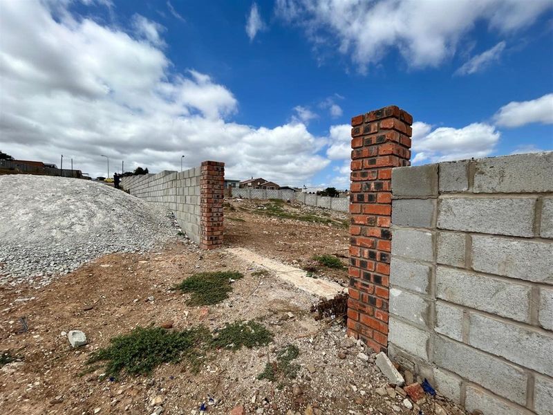 Prime Business Opportunity - 702m2 Walled Vacant Land in Bethelsdorp, Gqeberha - Photo 8